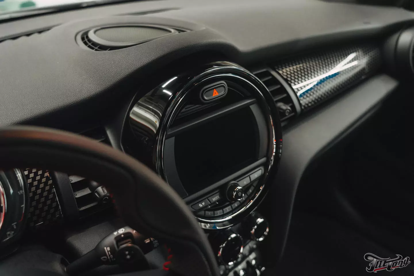 Тотальный антихром и комплекс детейлинг-услуг для Mini John Cooper Works